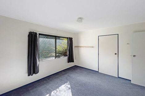 Photo of property in 2 Atahu Grove, Tirohanga, Lower Hutt, 5010