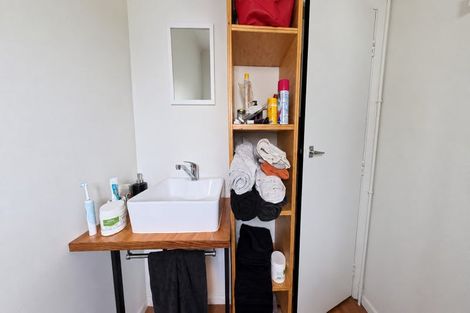 Photo of property in 100 Broadway, Carterton, 5713