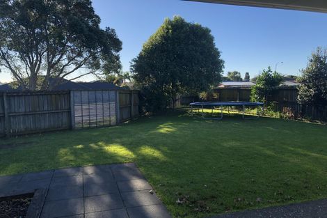 Photo of property in 5 Wairua Place, Pukekohe, 2120