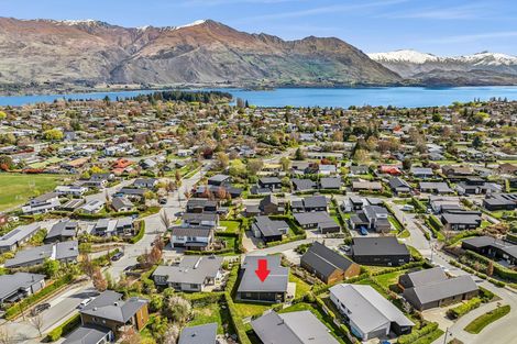 Photo of property in 4 Kahu Close, Wanaka, 9305