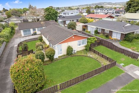 Photo of property in 1/5 Grove Road, Papakura, 2110