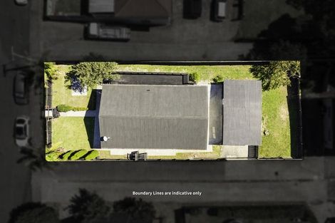 Photo of property in 19 Ribblesdale Road, Henderson, Auckland, 0612