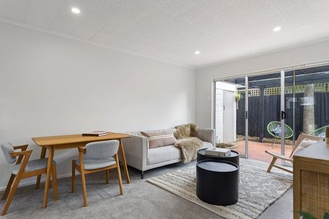 Photo of property in 4/106 Charles Street, Waltham, Christchurch, 8011