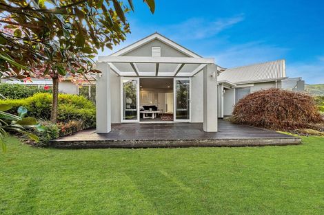 Photo of property in 26 Montgomery Crescent, Kinloch, Taupo, 3377