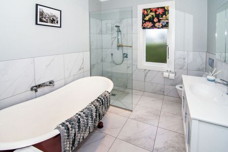 Photo of property in 24 Albert Street, Masterton, 5810