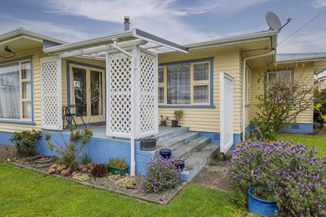 Photo of property in 145 Queen Street West, Levin, 5510