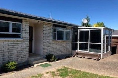 Photo of property in 43 Meadowbrook Drive, Cloverlea, Palmerston North, 4412