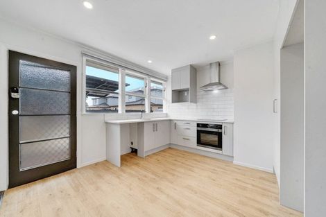 Photo of property in 468c Massey Road, Mangere East, Auckland, 2024