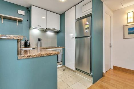 Photo of property in The Metropolis Apartments, 2914/1 Courthouse Lane, Auckland Central, Auckland, 1010