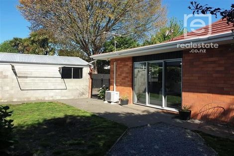 Photo of property in 2/110b Withells Road, Avonhead, Christchurch, 8042
