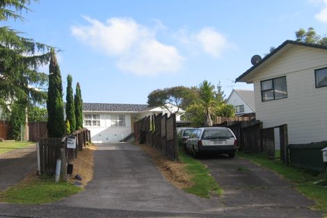 Photo of property in 50c Weldene Avenue, Glenfield, Auckland, 0629