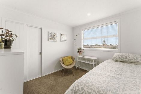 Photo of property in 37 Excelsa Place, Papamoa Beach, Papamoa, 3118