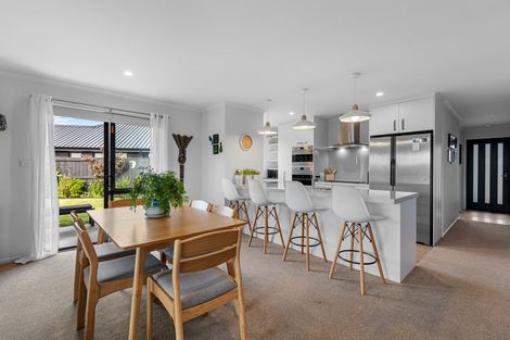 Photo of property in 25 Kaiora Drive, Papamoa Beach, Papamoa, 3118