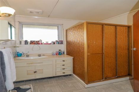 Photo of property in 128 Great South Road, Huntly, 3700