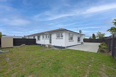 Photo of property in 2/69 Shortland Street, Wainoni, Christchurch, 8061