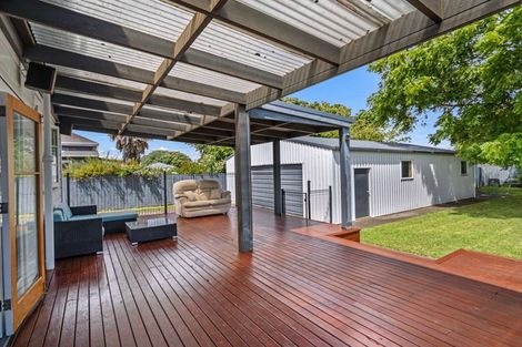 Photo of property in 11 Hurworth Place, College Estate, Whanganui, 4500