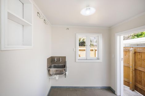 Photo of property in 6 London Terrace, Awapuni, Palmerston North, 4412
