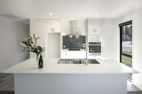 Photo of property in 22 Rua Street, Albert Town, Wanaka, 9305