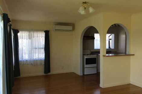 Photo of property in 1/120 Archibald Road, Kelston, Auckland, 0602