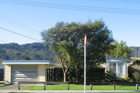 Photo of property in 183 George Street, Stokes Valley, Lower Hutt, 5019