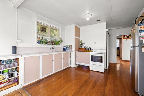 Photo of property in 180 Langdons Road, Northcote, Christchurch, 8052