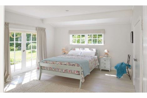 Photo of property in 37 Riverview Road, Kerikeri, 0230