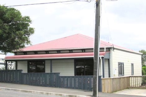 Photo of property in 36 Herald Street, Berhampore, Wellington, 6023