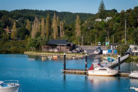 Photo of property in 2 Duck Creek Road, Stillwater, Silverdale, 0993