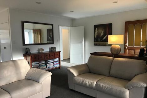 Photo of property in 1/3 Bentley Avenue, Glenfield, Auckland, 0629