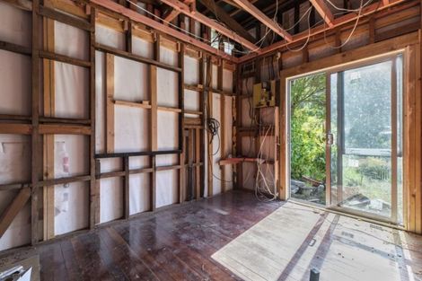 Photo of property in 37 Western Road, Laingholm, Auckland, 0604