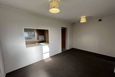 Photo of property in 25 Marewa Street, Te Atatu South, Auckland, 0610