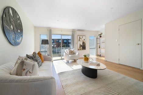 Photo of property in 81 Bordeaux Parade, Te Atatu South, Auckland, 0610