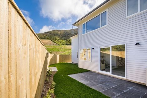 Photo of property in 92 Silverstream Road, Crofton Downs, Wellington, 6035