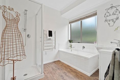 Photo of property in 28 Tuscany Place, Ohauiti, Tauranga, 3112