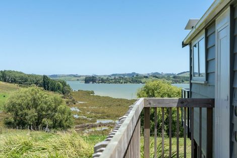 Photo of property in 47 Merril Road, Paparoa, 0571