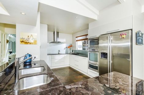 Photo of property in 25 Sylvan Park Avenue, Milford, Auckland, 0620