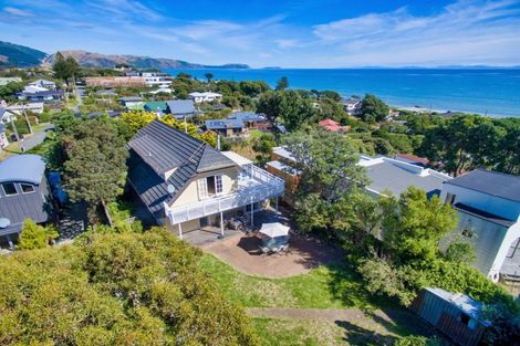 Photo of property in 19 Kainui Road, Raumati South, Paraparaumu, 5032