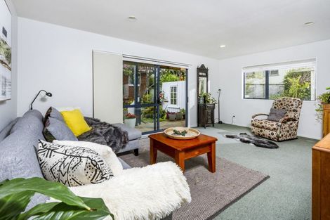 Photo of property in 1/12b Coronation Street, Belmont, Auckland, 0622
