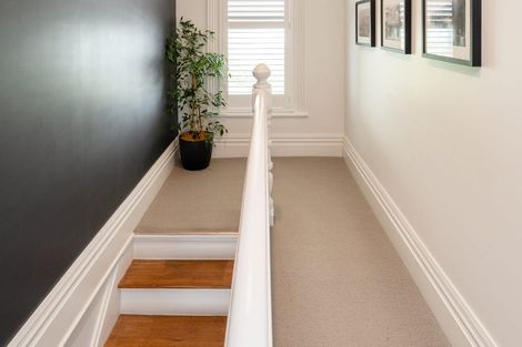 Photo of property in 247 Tinakori Road, Thorndon, Wellington, 6011