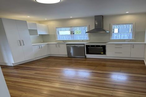 Photo of property in 75 Greenpark Road, Penrose, Auckland, 1061