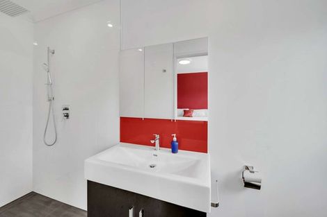 Photo of property in 44 Mcneil Street, Balclutha, 9230