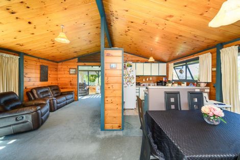 Photo of property in 106 Pukepapa Road, Marton, 4710