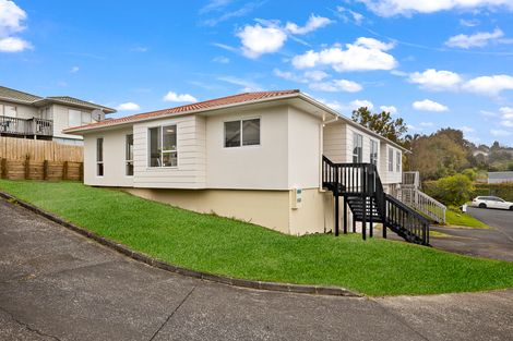 Photo of property in 1/53 Sungrove Rise, Sunnyvale, Auckland, 0612