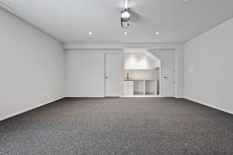 Photo of property in 15c Kiri Place, Mairangi Bay, Auckland, 0630