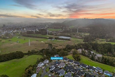 Photo of property in 39 Jeroboam Loop, Kumeu, 0810