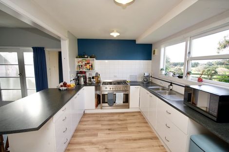 Photo of property in 22 Criterion Street, Bulls, 4818