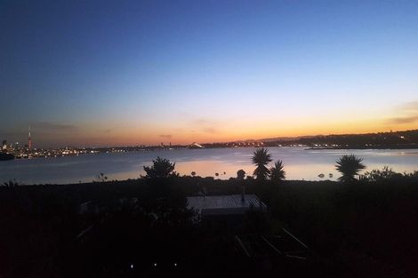 Photo of property in 2/38 Walter Street, Hauraki, Auckland, 0622