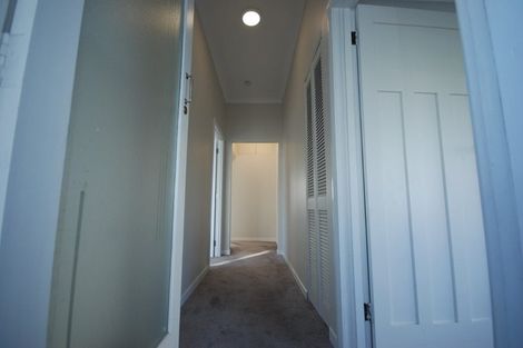 Photo of property in 16 Seaview Terrace, Mount Albert, Auckland, 1025