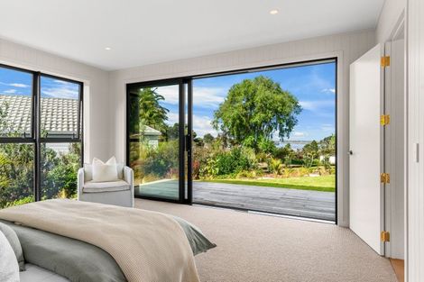 Photo of property in 4 Pukeora Way, Mangawhai, 0505