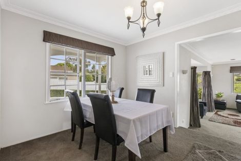 Photo of property in 70 Ray Small Drive, Pahurehure, Papakura, 2113